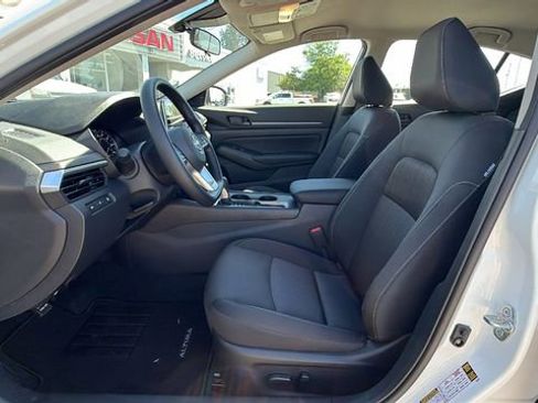 New 2026 Nissan Altima 2.5 SV FWD image 31