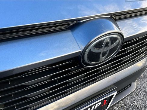 Used 2019 Toyota RAV4 XLE image 28