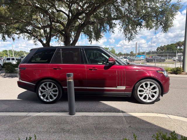 Used 2017 Land Rover Range Rover Supercharged AWD/4WD image 3