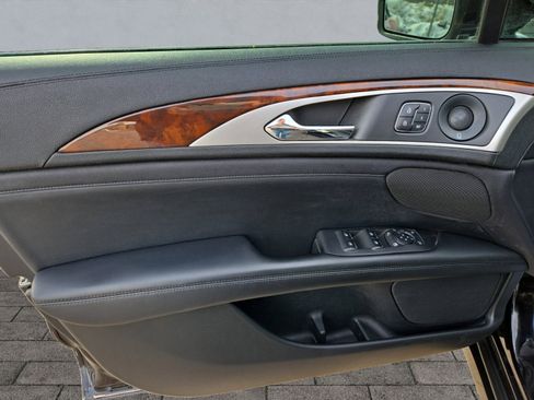 Used 2020 Lincoln MKZ Reserve w/ Elements Package image 10