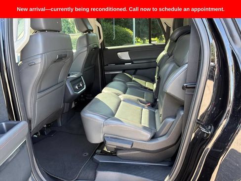 Used 2025 Ford Expedition Max Active RWD image 22