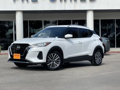 Used 2023 Nissan Kicks SV