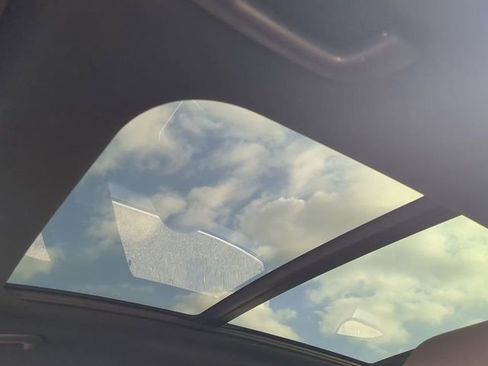 Used 2024 Genesis GV70 2.5T w/ Advanced Package image 19