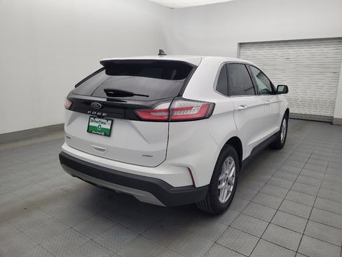 Used 2023 Ford Edge SEL image 9