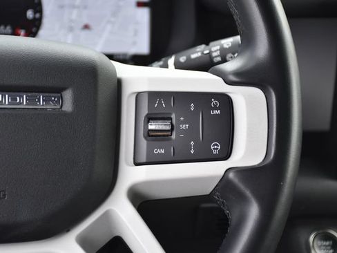 Used 2025 Land Rover Defender 110 S AWD/4WD image 9