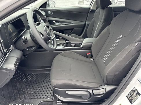 New 2026 Hyundai Elantra Blue image 9