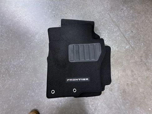 Used 2024 Nissan Frontier Pro-X w/ Technology Package image 31