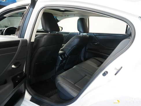 Used 2022 Lexus ES 300h FWD image 27