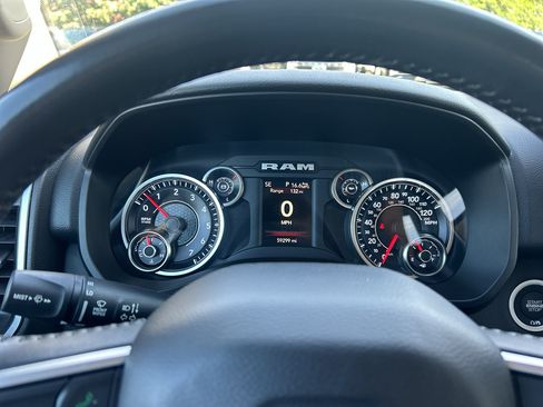Used 2020 RAM 1500 Big Horn RWD image 23