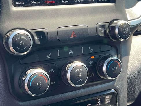 Used 2021 RAM 1500 Big Horn AWD/4WD image 33