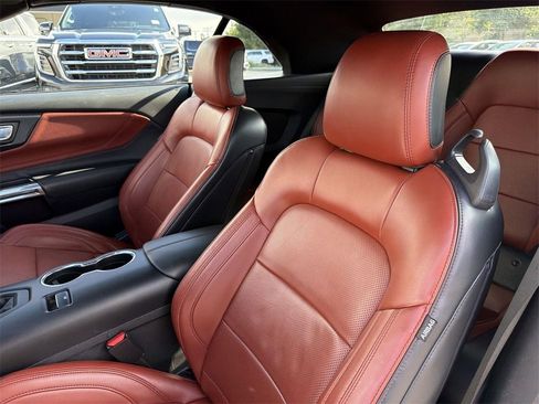 Used 2024 Ford Mustang GT Premium image 23