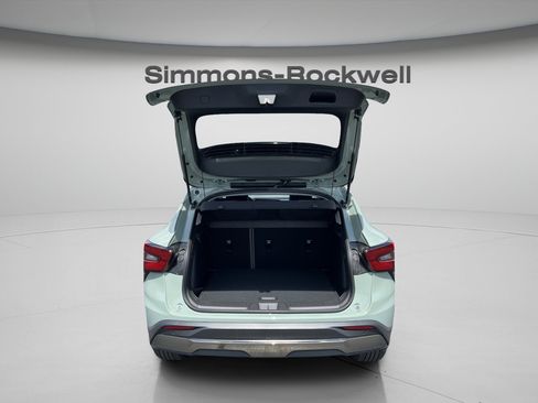 New 2026 Chevrolet Trax ACTIV w/ Driver Confidence Package FWD image 21