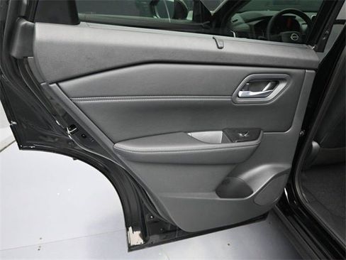 New 2026 Nissan Rogue SV w/ SV Premium Package image 32