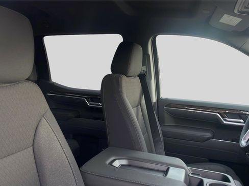New 2026 GMC Sierra 1500 SLE image 22