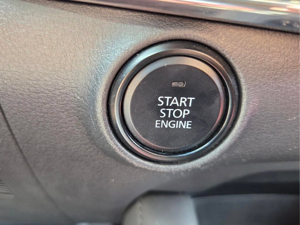 Used 2021 MAZDA MAZDA3 s FWD image 26