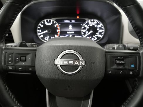 Used 2025 Nissan Rogue SV AWD/4WD image 15