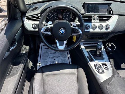 Used 2009 BMW Z4 sDrive35i RWD image 8