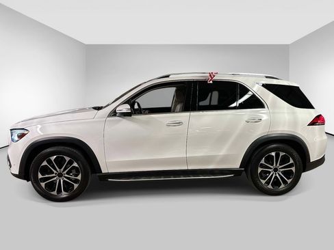 Used 2022 Mercedes-Benz GLE 350 4MATIC w/ Premium Package image 2