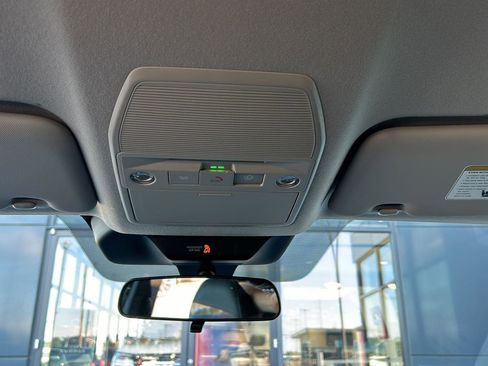 New 2026 Nissan Kicks SR w/ Cold Weather Package image 23