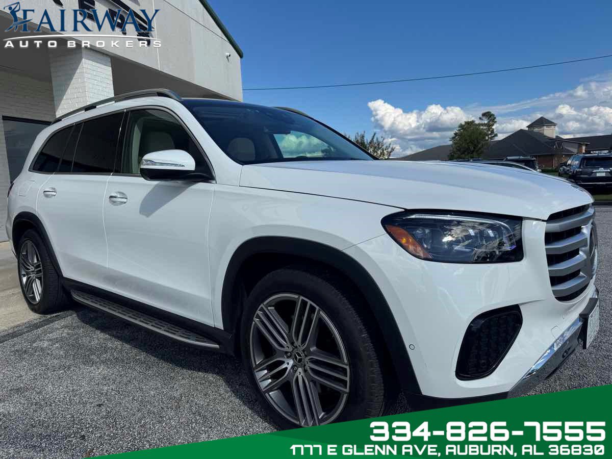 Used 2025 Mercedes-Benz GLS 450 4MATIC image 4