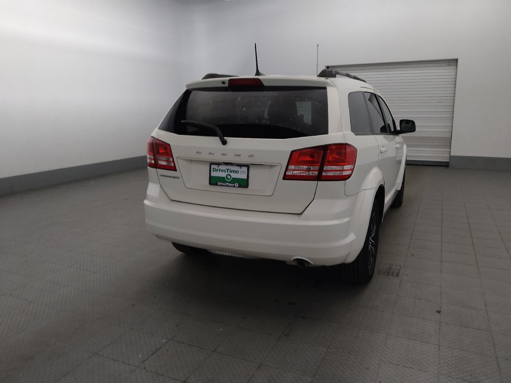 Used 2018 Dodge Journey SE w/ Connectivity Group FWD image 7