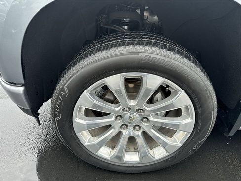 Used 2021 Chevrolet Silverado 1500 High Country image 16