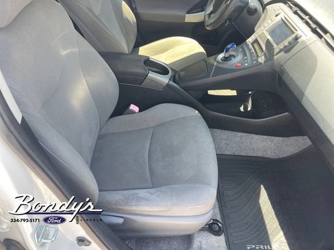 Used 2013 Toyota Prius Two FWD image 18