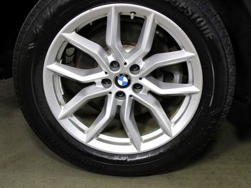 Used 2019 BMW X5 xDrive40i w/ Premium Package 2 AWD/4WD image 12