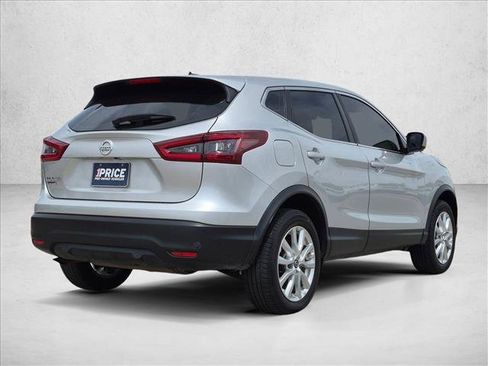 Used 2022 Nissan Rogue Sport S FWD image 5