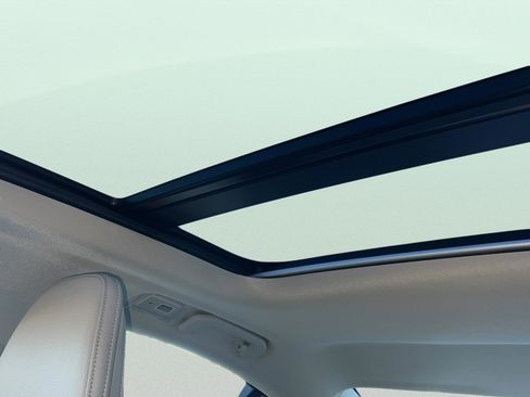 Used 2024 Volvo S60 B5 Ultimate w/ Climate Package image 23