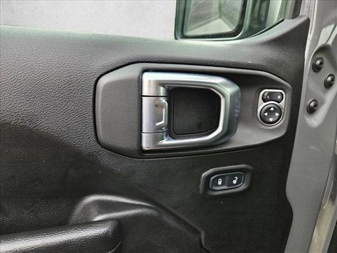 Used 2022 Jeep Wrangler Unlimited Sport AWD/4WD image 21