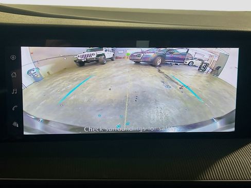 Used 2025 Nissan Murano SV FWD image 9