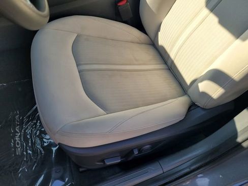Used 2023 Hyundai Sonata SEL w/ Cargo Package image 10