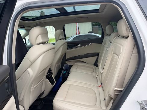 Used 2019 Lincoln Nautilus Reserve AWD/4WD image 19