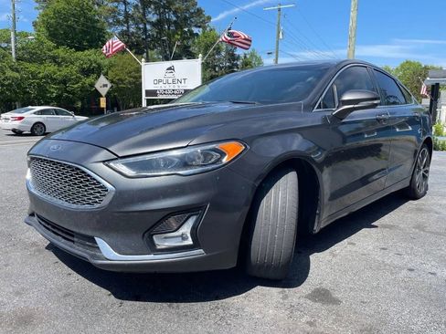 Used 2020 Ford Fusion Titanium AWD/4WD image 3