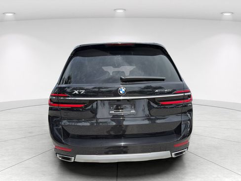 Used 2024 BMW X7 xDrive40i AWD/4WD image 5
