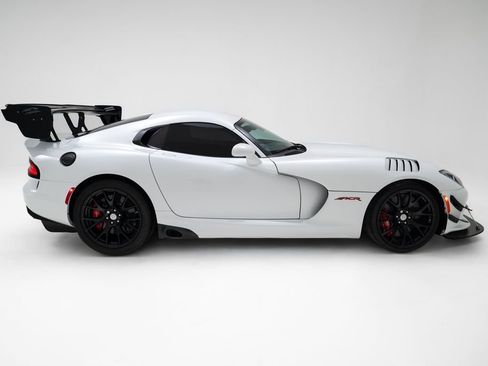 Used 2017 Dodge Viper ACR w/ Extreme Aero Package image 2