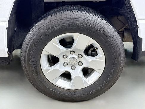Used 2022 RAM 1500 Big Horn AWD/4WD image 30