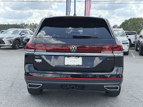 Used 2025 Volkswagen Atlas SEL AWD/4WD image 26