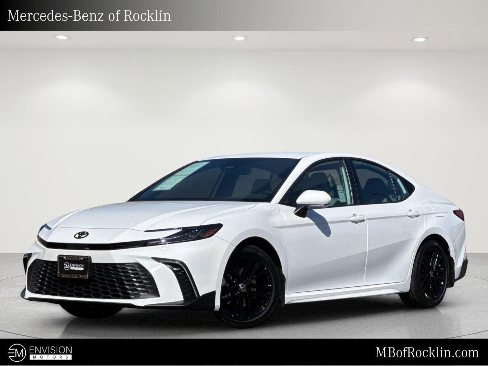 Used 2026 Toyota Camry SE w/ Multimedia Upgrade Package FWD image 1