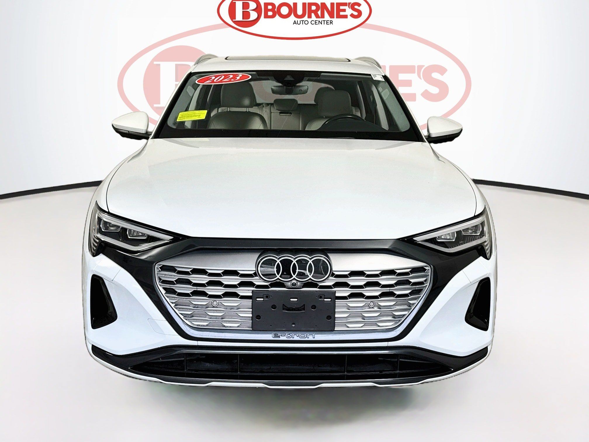 Used 2024 Audi Q8 e-tron Premium Plus w/ Premium Plus Package AWD/4WD image 7