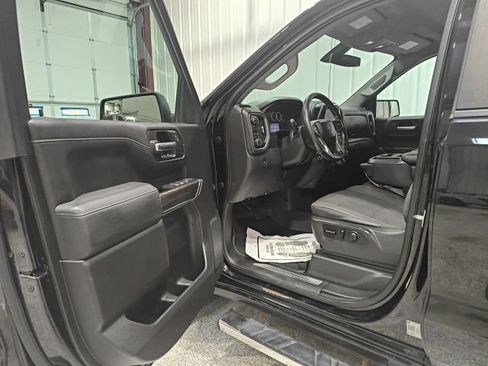 Used 2019 Chevrolet Silverado 1500 RST AWD/4WD image 11
