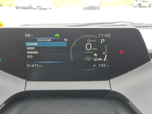 Used 2024 Toyota Prius XLE AWD/4WD image 25