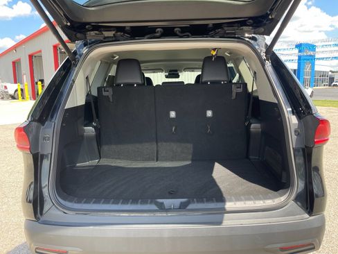 Used 2025 Toyota Grand Highlander AWD image 18
