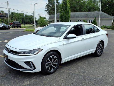 Used 2025 Volkswagen Jetta S FWD image 3