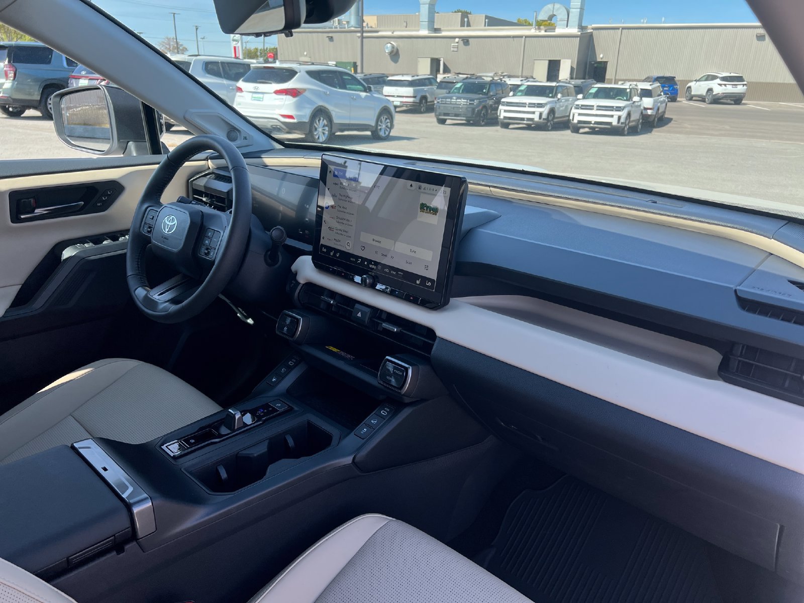 Used 2026 Toyota RAV4 Limited AWD/4WD image 34