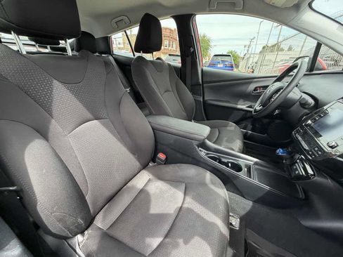 Used 2022 Toyota Prius LE FWD image 21