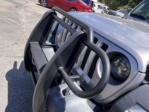 Used 2018 Jeep Wrangler Unlimited Sport S AWD/4WD image 10