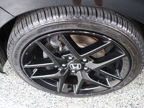 Used 2023 Honda Civic Sport image 11