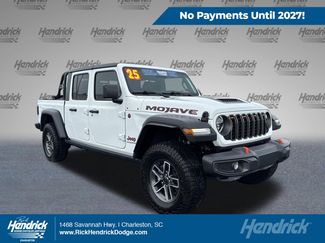 Used 2025 Jeep Gladiator Mojave w/ Convenience Group AWD/4WD video 1